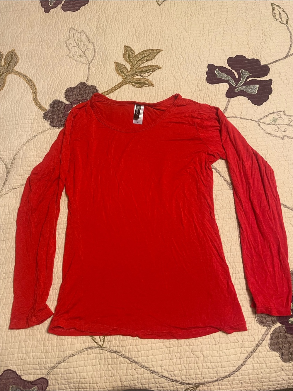 Women's Red Long-Sleeve Crewneck Shirt